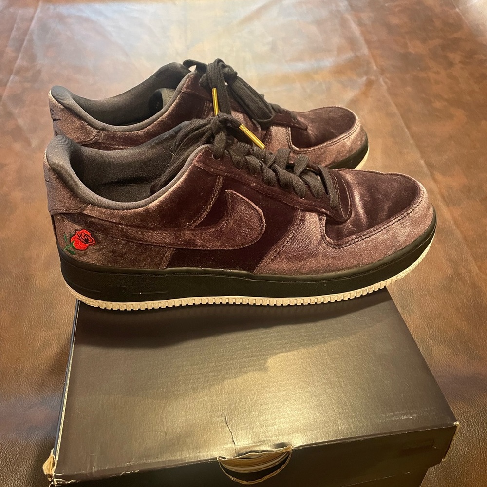 Nike black velvet AF1